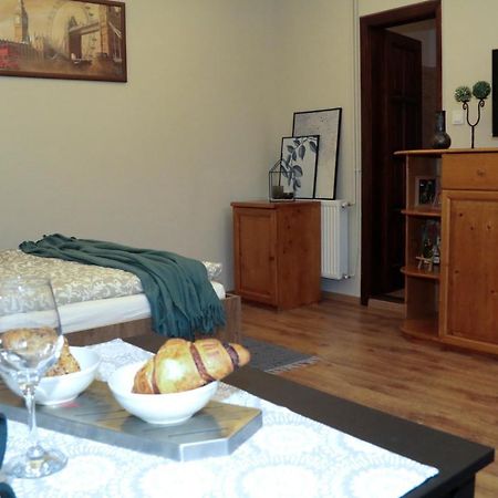 Palma Apartmanok Szallashely Szazhalombatta 6A 外观 照片
