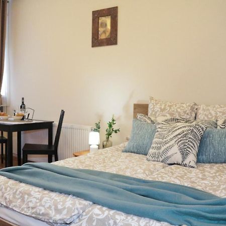 Palma Apartmanok Szallashely Szazhalombatta 6A 外观 照片