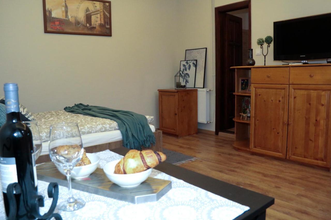 Palma Apartmanok Szallashely Szazhalombatta 6A 外观 照片