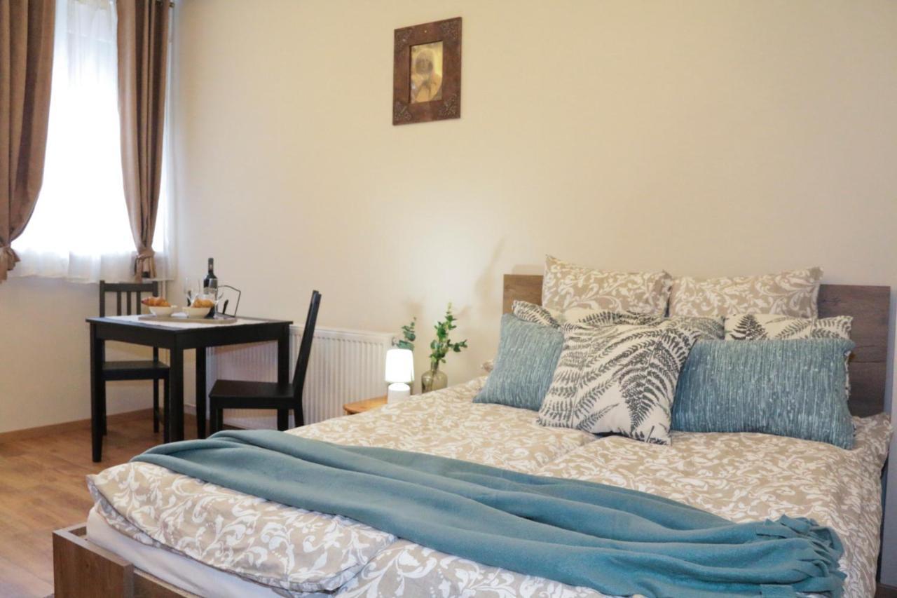 Palma Apartmanok Szallashely Szazhalombatta 6A 外观 照片