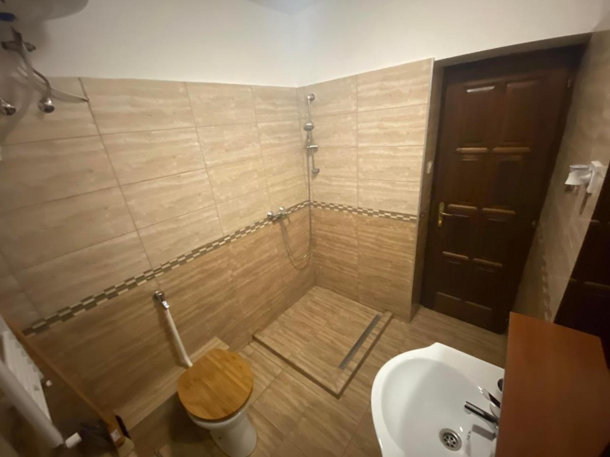 Palma Apartmanok Szallashely Szazhalombatta 6A 外观 照片
