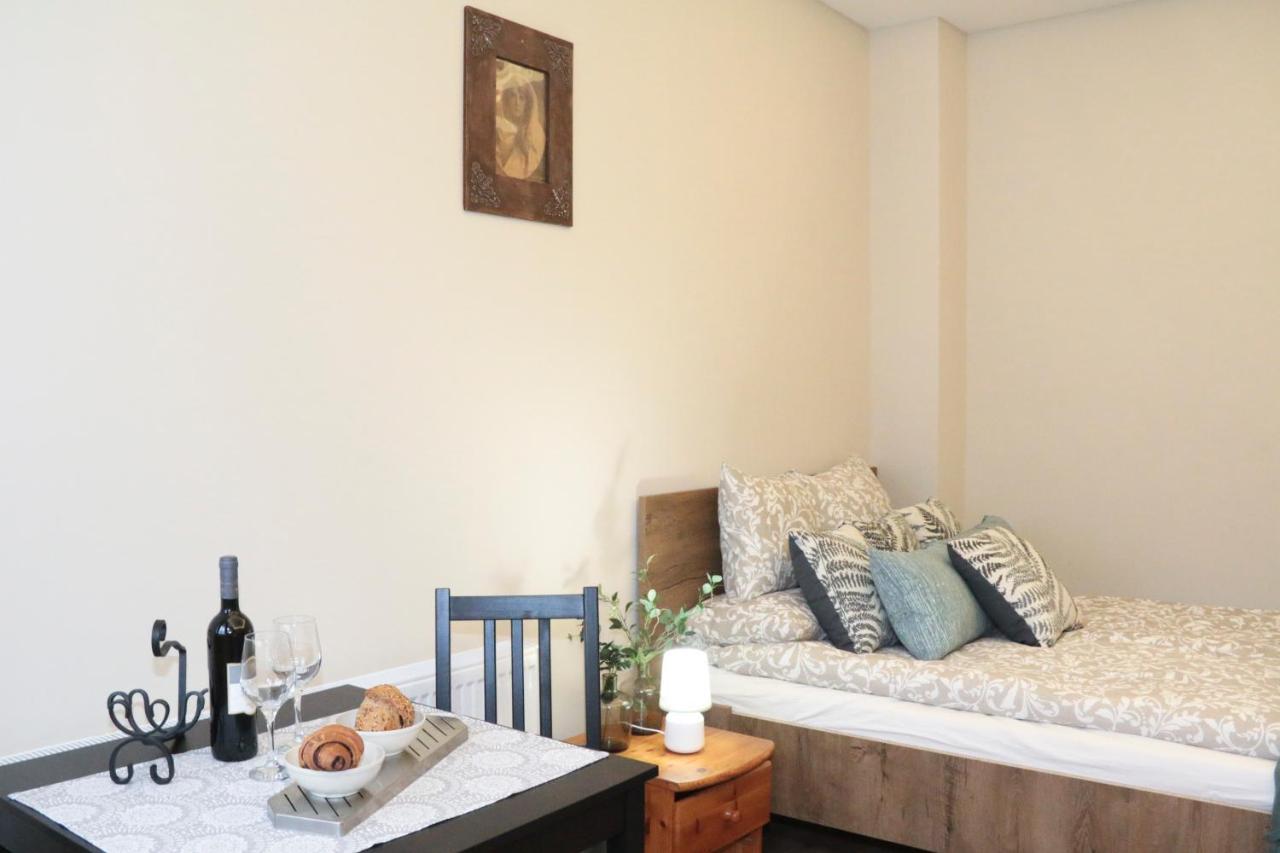 Palma Apartmanok Szallashely Szazhalombatta 6A 外观 照片